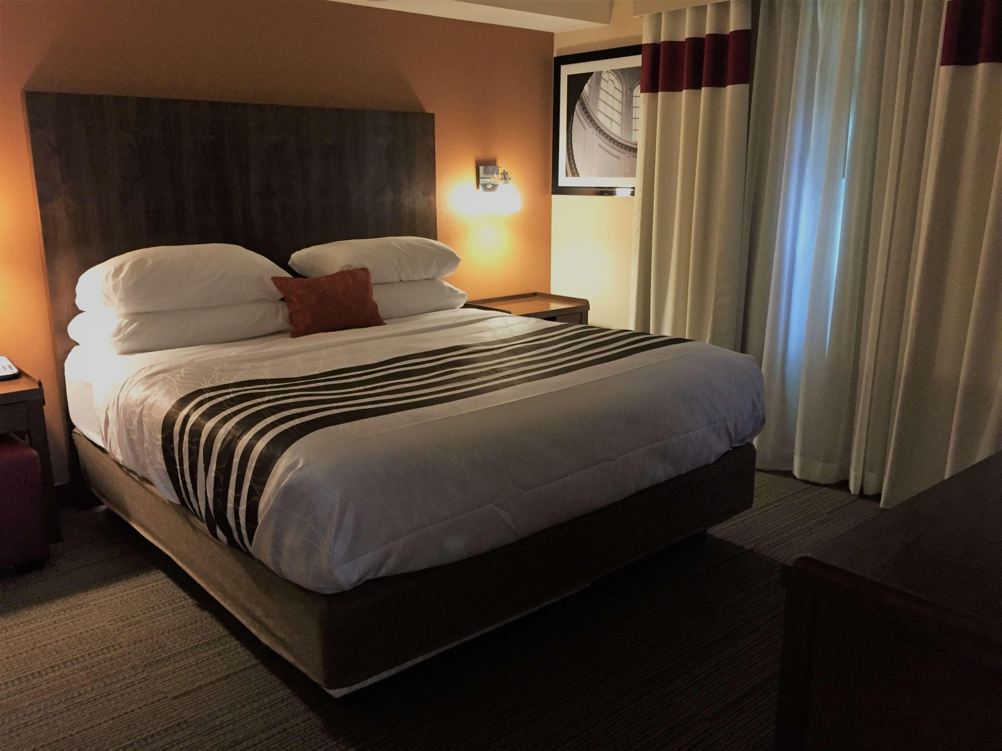 Best Western Plus Ватерлоо Екстер'єр фото